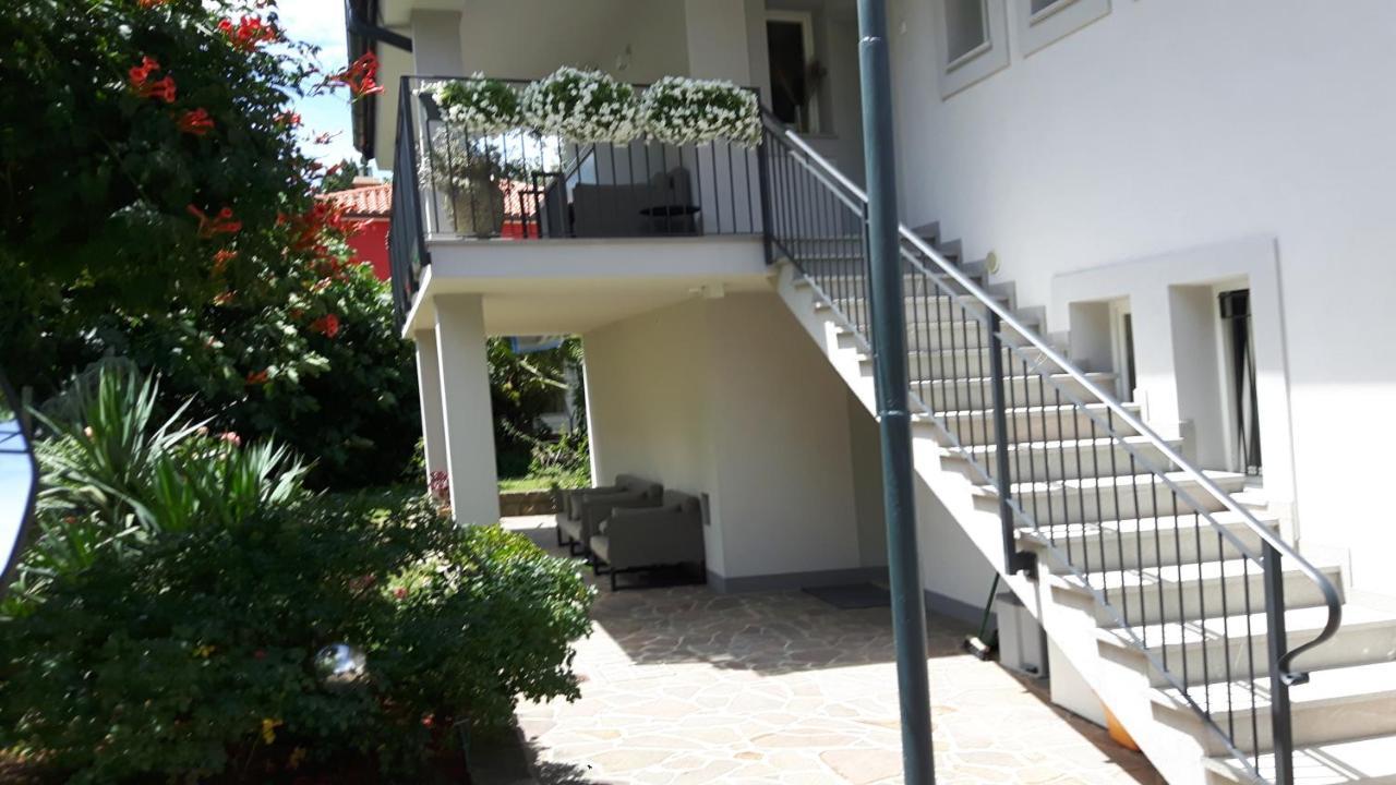 Apartment Laguna 33 อิซอลา ภายนอก รูปภาพ